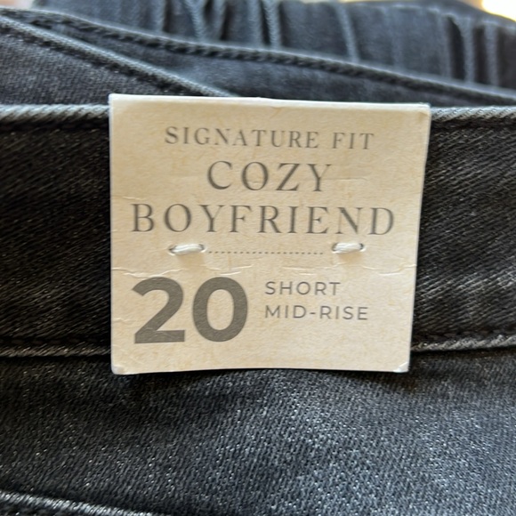 NWT Signature Fit Boyfriend Cozy Jogger Jean - Black Wash Size 20 short - Picture 8 of 16